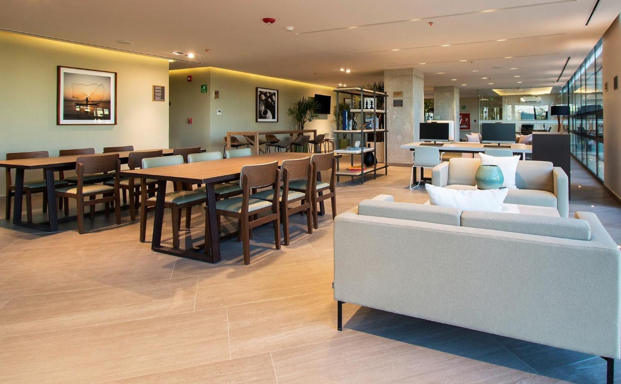 Staybridge Suites - Guadalajara Novena By Ihg Dış mekan fotoğraf