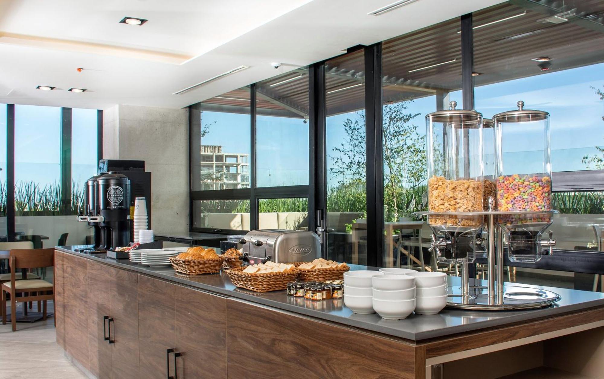 Staybridge Suites - Guadalajara Novena By Ihg Dış mekan fotoğraf