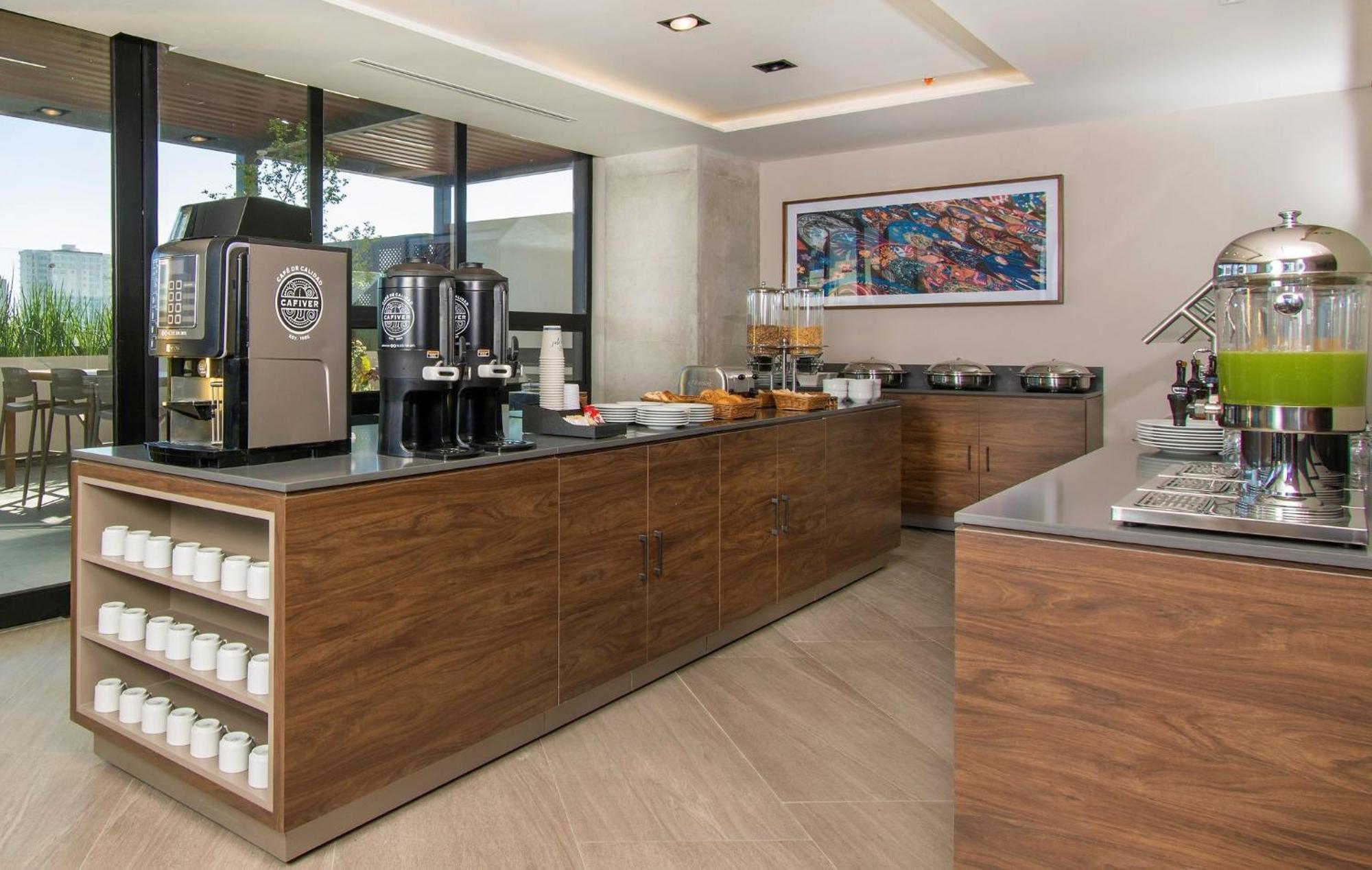 Staybridge Suites - Guadalajara Novena By Ihg Dış mekan fotoğraf